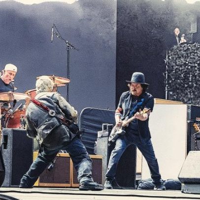 Eddie Vedder apresenta tributos a Devo e Led Zeppelin no Ohana Festival