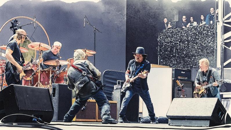 Chris Chaney, Chad Smith, Andrew Watt, Eddie Vedder, Glen Hansard of Earthlings at Ohana Music Festival on Sept. 26, 2025. Jim Bennett/Getty Images