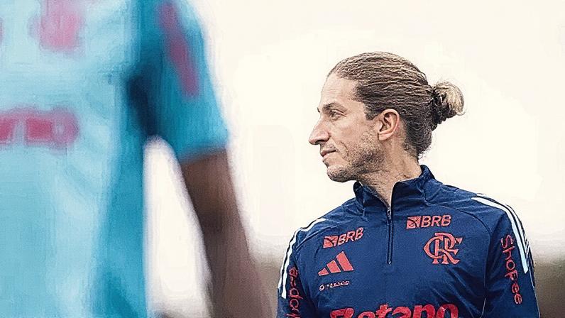 Filipe Luís em atividade do Flamengo no Ninho do Urubu  • Adriano Fontes/ Flamengo