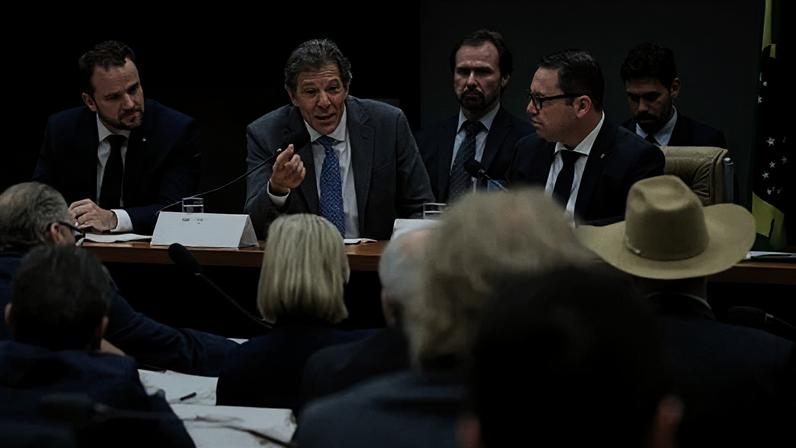O ministro da Fazenda, Fernando Haddad, em audiência na Câmara dos Deputados, em 24 de setembro de 2025. Foto: Lula Marques/Agência Brasil