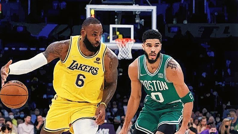 LeBron James e Jayson Tatum (Foto: Harry How / AFP)