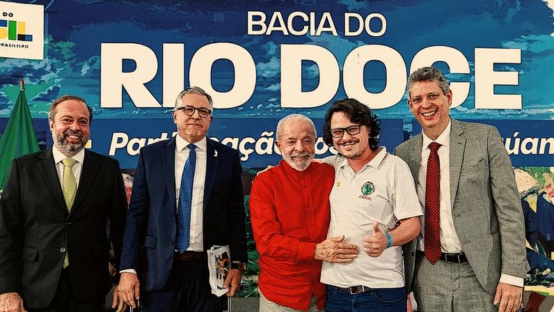 Lula instala conselho para fiscalizar reparação da tragédia de Mariana