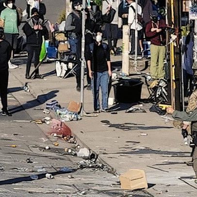 Trump ordena uso de força total contra movimento Antifa em Portland