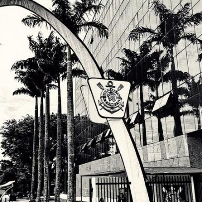 Corinthians discute revisão orçamentária de 2025 em reunião