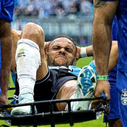 Braithwaite se pronuncia após cirurgia que o afasta da temporada pelo Grêmio