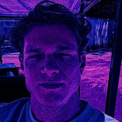 Pedro Novaes enfrenta desafio de interpretar sotaque em nova novela