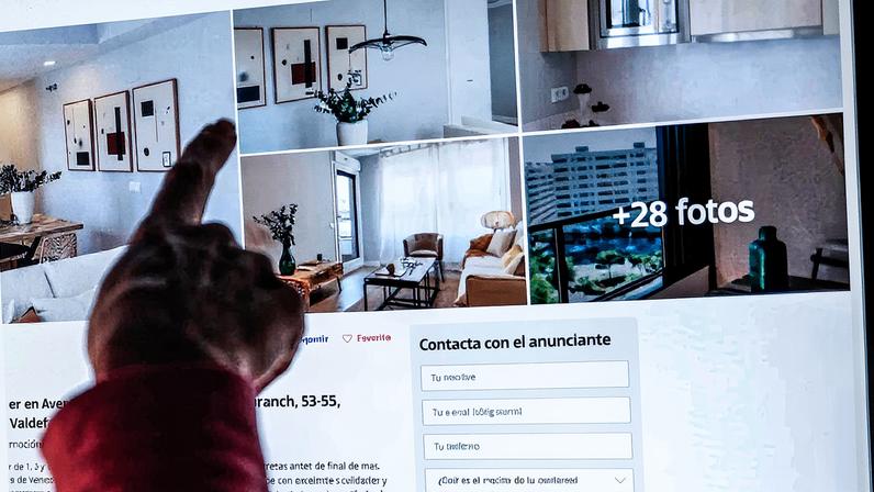 Anúncios de imóveis exibidos em uma página da web de uma imobiliária (Foto: Reprodução)