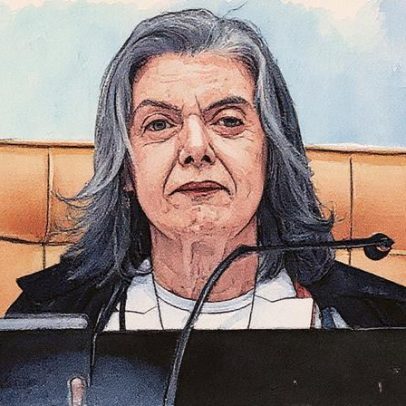 Cármen Lúcia afirma que denúncia de golpe revela riscos à democracia brasileira