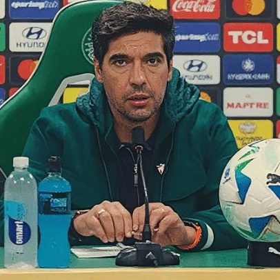 Abel lembra torcida do Palmeiras de insultos passados