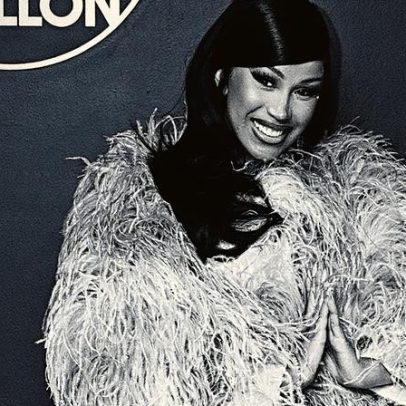 Cardi B anuncia quarto filho e explica motivo de não ter revelado a gravidez antes