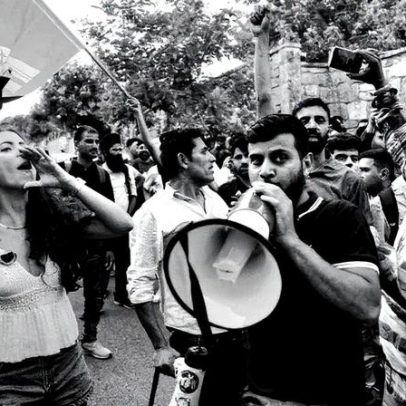 Brasileiros protestam em Portugal contra medidas restritivas de imigração