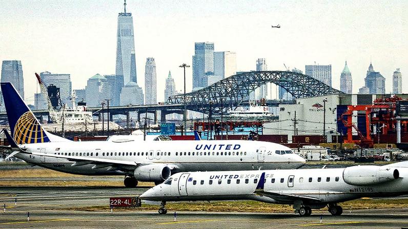 Corte de despesas da United Airlines deve ajudar a mitigar perdas causadas pela covid-19 (Foto: Reprodução)