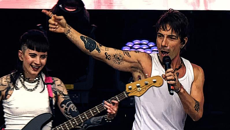 Di Ferrero se apresenta em um show no The Town (Foto: Reprodução)