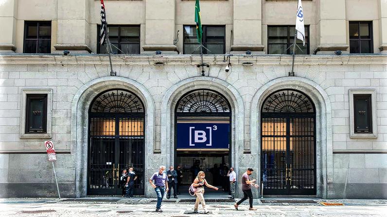 Chicago Board of Trade e B3 em montagem (Foto: Reprodução)