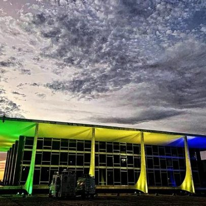 STF adota cores da bandeira na semana do julgamento de Bolsonaro