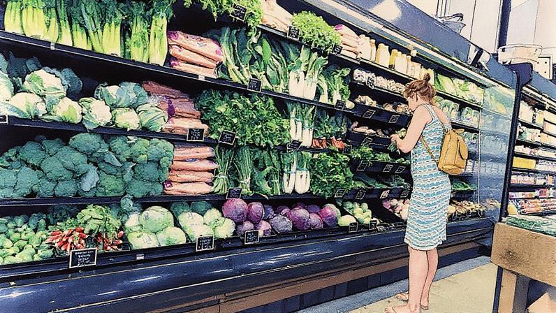 Vegetais expostos em uma loja de produtos alimentícios em Delray Beach, Florida (Foto: Reprodução)