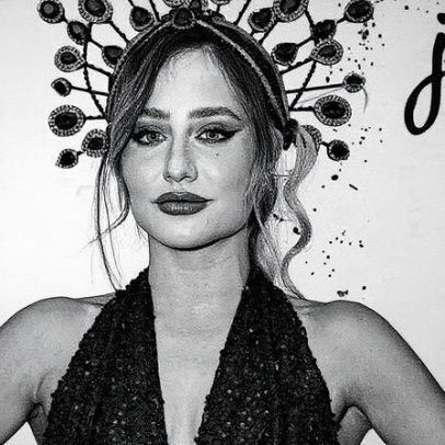Bruna Griphao revela estado do pé após estreia como musa do Salgueiro