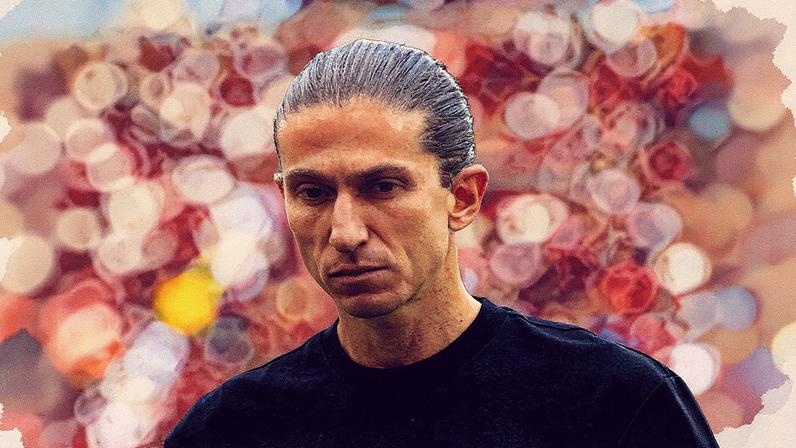 Filipe Luis em campo durante partida de futebol (Foto: Reprodução)