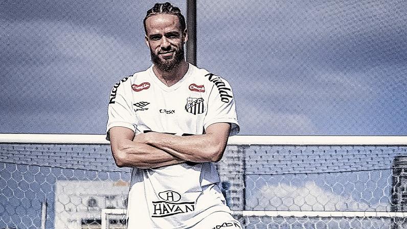 Billal Brahimi, novo reforço do Santos · Reprovação/X/@SantosFC