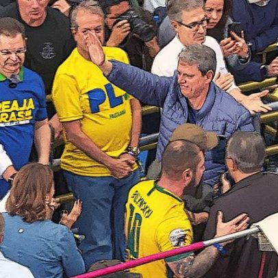 Bolsonaristas ajustam proposta de anistia e esperam Tarcísio para avançar negociações