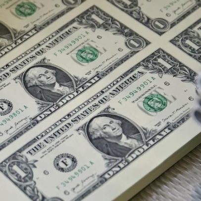 Brasil emite US$ 3,25 bilhões em títulos externos e planeja recompra de US$ 1,7 bilhão