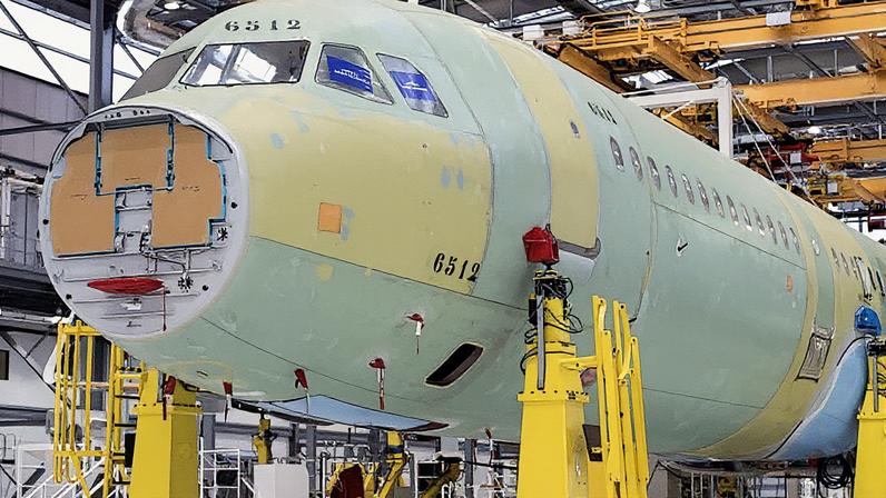 A Airbus A321 está sendo montado na linha de montagem final na fábrica da Airbus nos Estados Unidos, localizada em Mobile, Alabama (Foto: Reprodução)