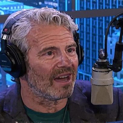 Andy Cohen revela uso de medicamento para emagrecimento e fala sobre insatisfação com peso