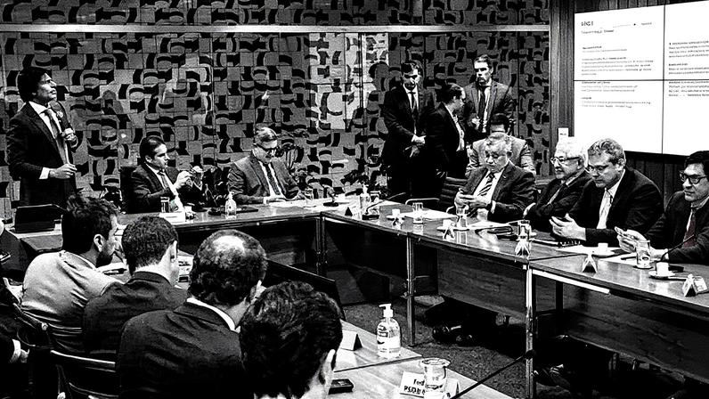 Apresentação final do relatório e dos anteprojetos da reforma administrativa na Câmara (Foto: Reprodução)