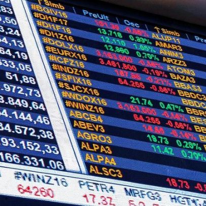 Ibovespa se mantém estável após atingir 146 mil pontos pela primeira vez