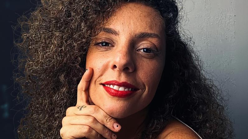 Claudia Sardinha em uma foto postada no Instagram (Foto: Reprodução)