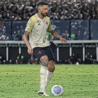 Jair inicia tratamento no Vasco após cirurgia no joelho realizada recentemente
