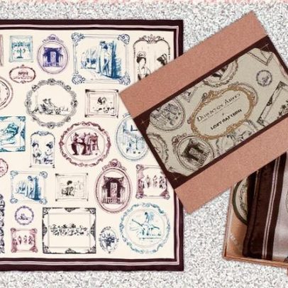 Compre o lenço de seda inspirado em 'Downton Abbey: O Grande Final' e celebre a série
