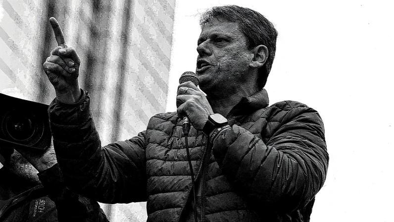 Governador de São Paulo discursa em manifestação na avenida Paulista (Foto: Reprodução)