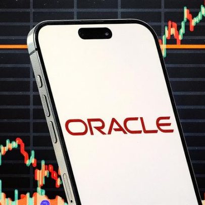 Moody's alerta sobre riscos em contratos de US$ 300 bilhões da Oracle em IA