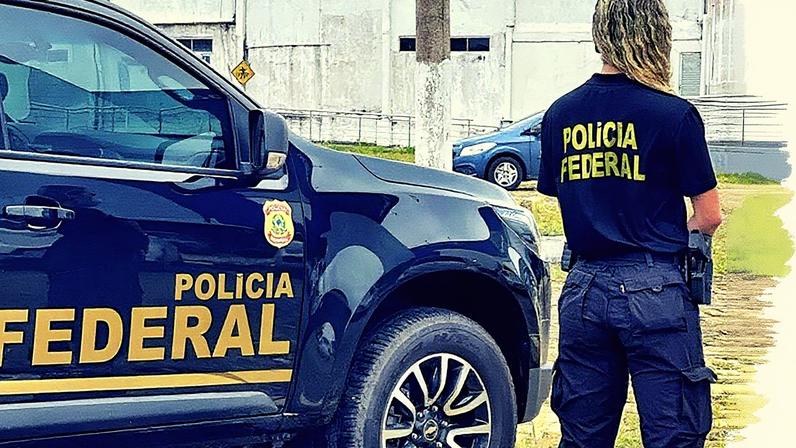 Agente da Polícia Federal em ação (Foto: Reprodução)