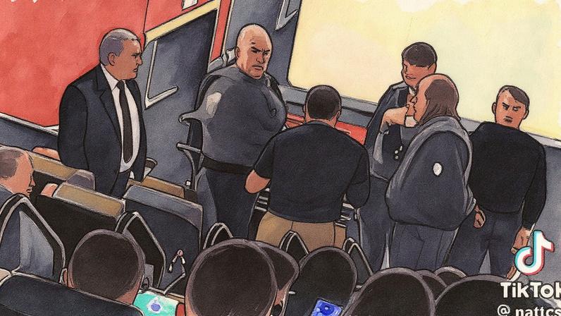 Policiais militares são acionados durante uma sessão de cinema em São Paulo (Foto: Reprodução)