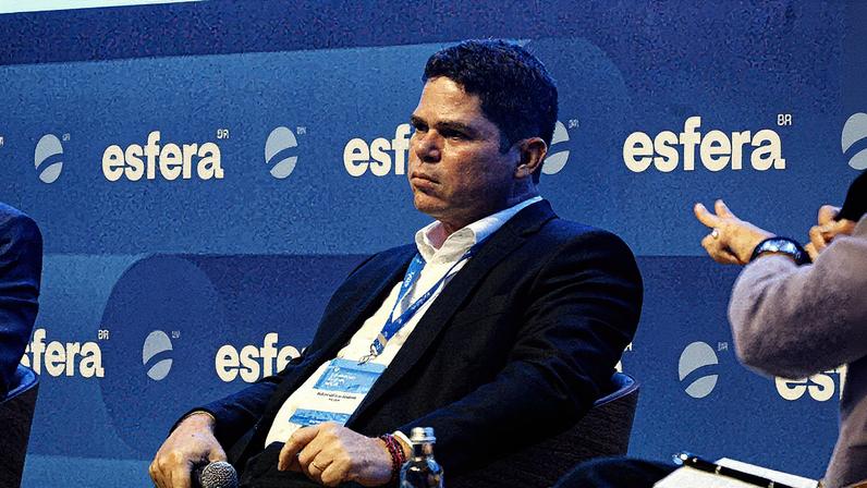 Radamés Casseb, CEO da Aegea, participa de seminário organizado pela Esfera Brasil em São Paulo (Foto: Reprodução)