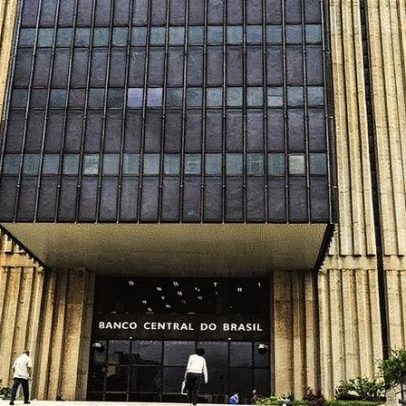Banco Central mantém taxa de juros em 15% e reafirma estabilidade econômica