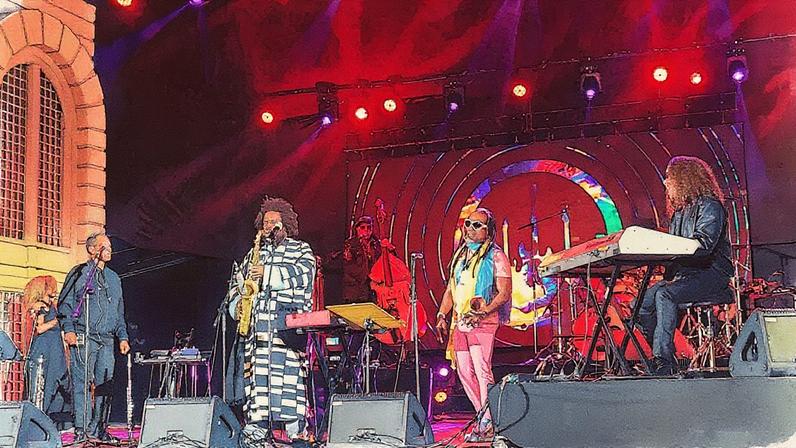 Saxofonista americano Kamasi Washington se apresenta no festival The Town 2025 (Foto: Reprodução)