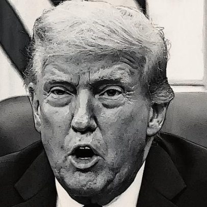 Trump processa New York Times por difamação e pede indenização de US$ 15 bilhões