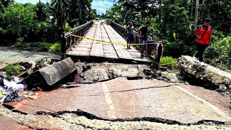 Terremoto de 6.1 na Indonésia causa danos em estradas e vias públicas (Foto: Reprodução)