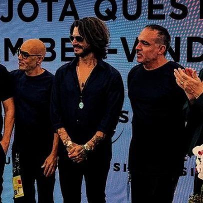 Jota Quest homenageia Tim Maia com versão inédita em show no The Town