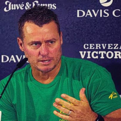Hewitt, capitão da Austrália, é punido por conduta inadequada na Copa Davis