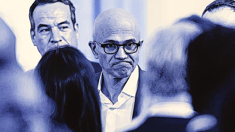 CEO da Microsoft, Satya Nadella, deixa a Sala Leste da Casa Branca após reunião do Grupo de Trabalho sobre Educação em IA (Foto: Reprodução)
