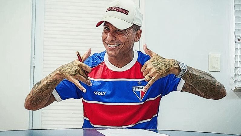 Deyverson é apresentado como o novo reforço do Fortaleza para o Brasileirão (Foto: Reprodução)