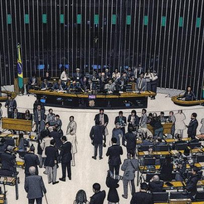 Centrão acelera saída do governo e retoma pautas polêmicas durante julgamento de Bolsonaro