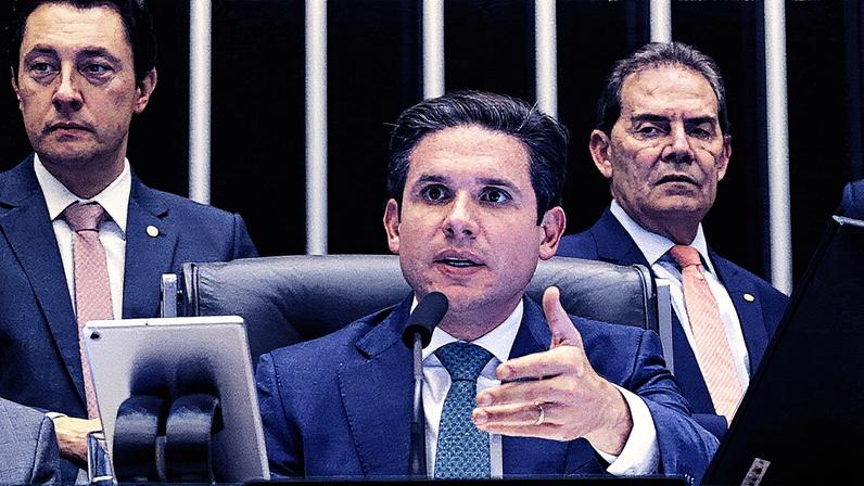 Hugo Motta preside a sessão de votação da PEC da Blindagem na Câmara (Foto: Reprodução)