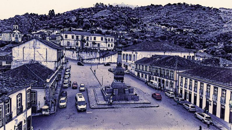 Praça Tiradentes em Ouro Preto, com sugestão de instalação de alerta de detecção de incêndio no local, conforme relatório da UFMG (Foto: Reprodução)