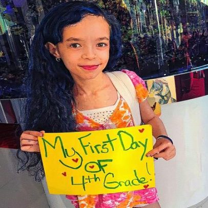 Chanel, filha de Ice-T e Coco, estreia cabelo azul no primeiro dia de aula