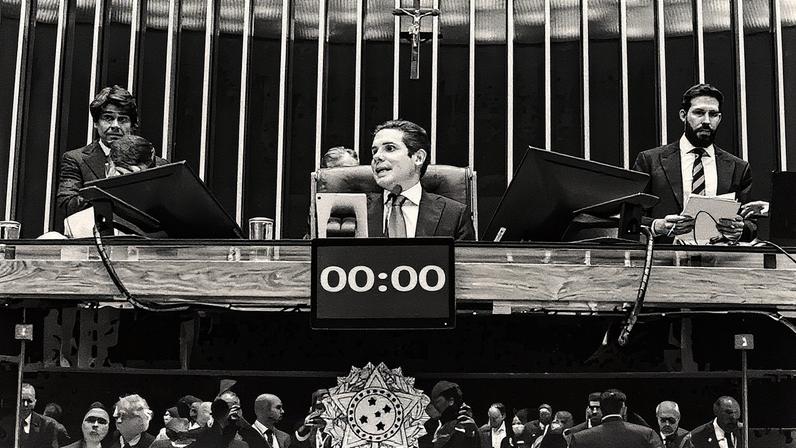 Presidente da Câmara, deputado Hugo Motta, participa de sessão de debates sobre a reforma administrativa (Foto: Reprodução)